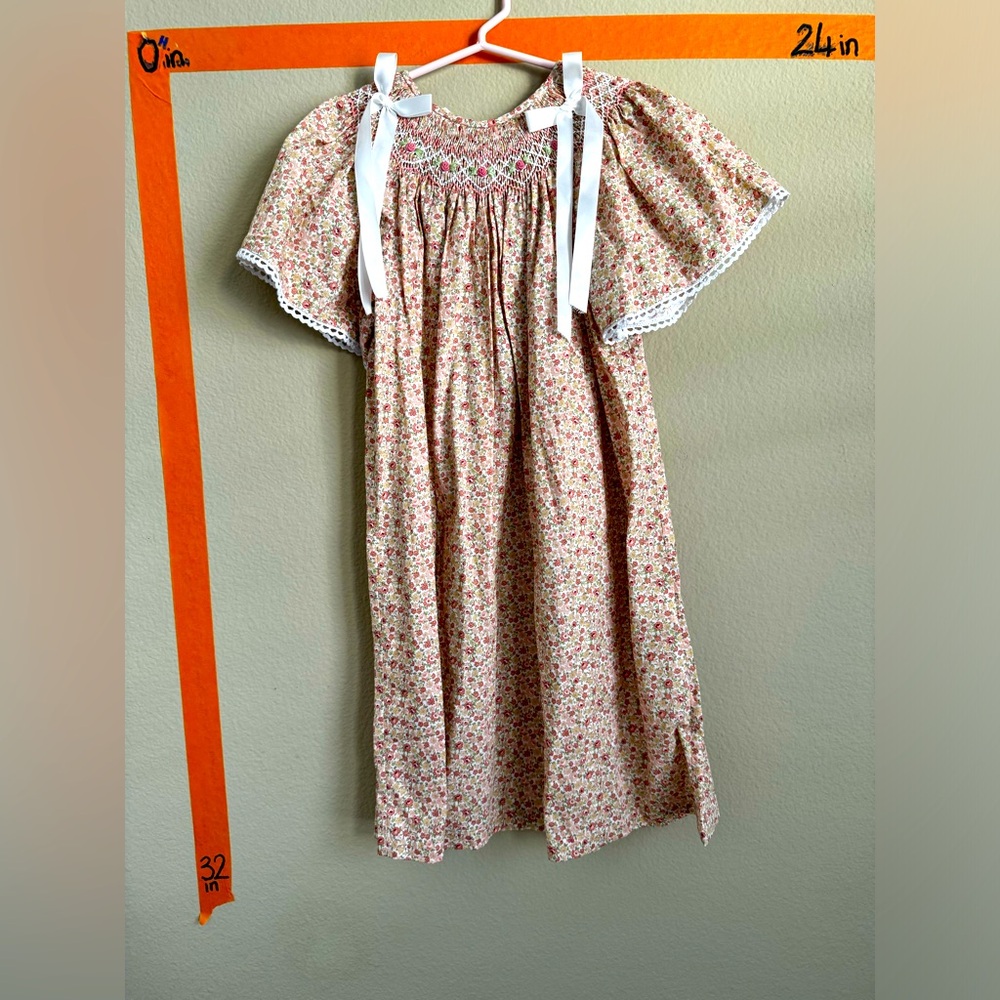 Girl dress sz 6 yo